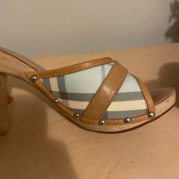 Burberry Wood heel sandals - Picture 5 of 10